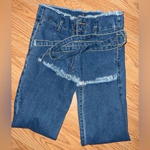 “Pretty & petite” jeans